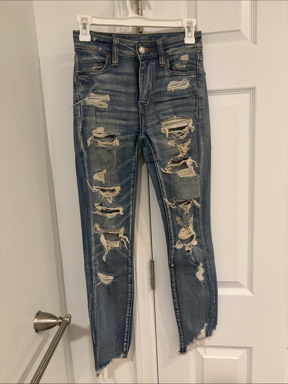 American Eagle Outfitters Distressed Skinny Jeans - Blue